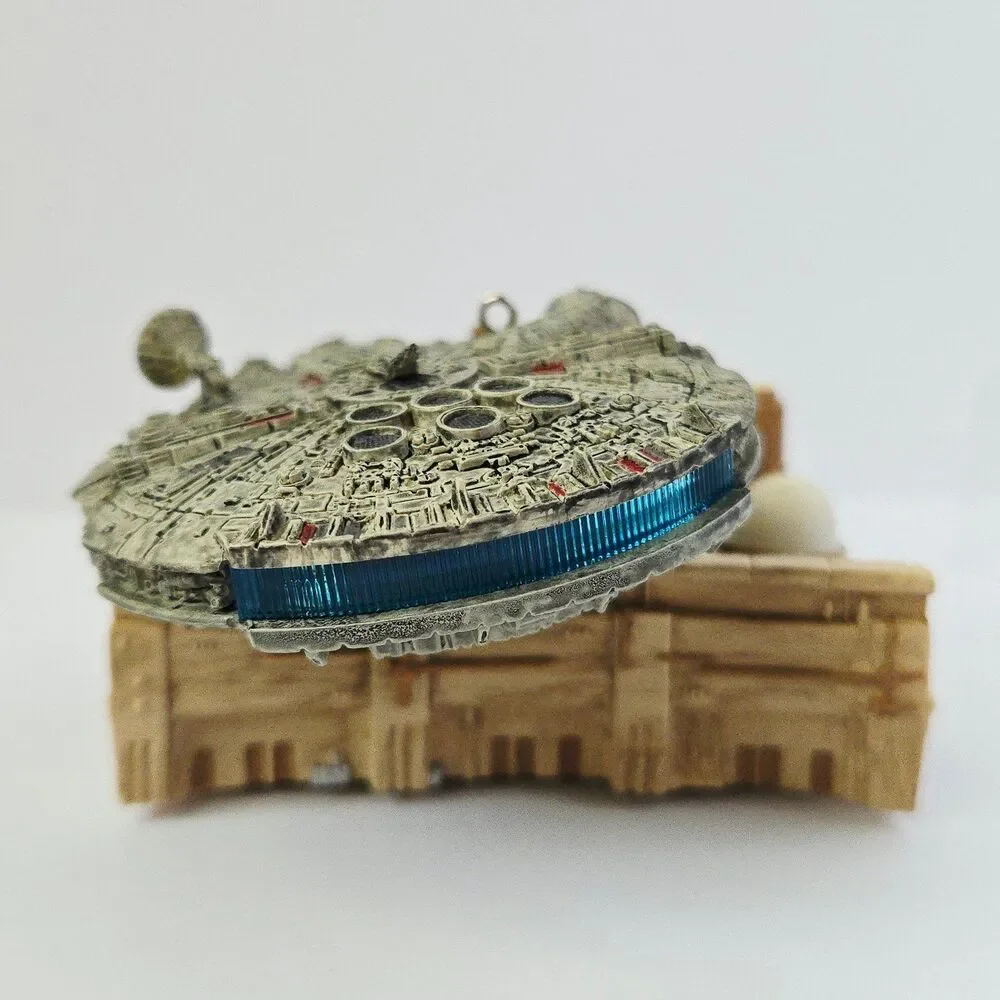 Star Wars Hallmark Keepsake Ornament Millennium Falcon The Adventure Begins
